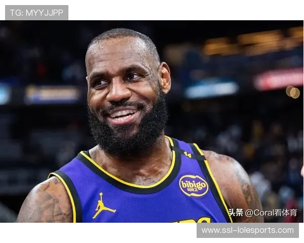 詹姆斯缺阵湖人客战，里夫斯复出缓解东契奇压力