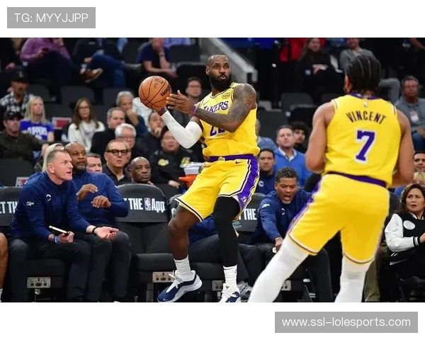 洛城德比快船双杀湖人,防守效率成胜负分水岭 洛城德比快船双杀湖人,防守效率成胜负分水岭