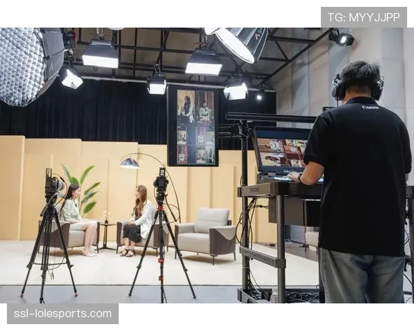 赛后新闻发布会实现“全平台一键直播”，覆盖从专业媒体到个人主播的多元渠道